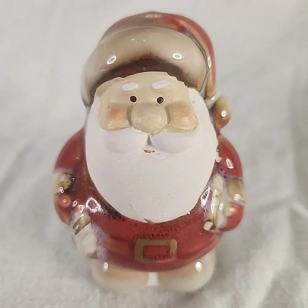 CHRISTMAS Ceramic Santa Claus Salt And Pepper And Tray Set Enchanted Forest New